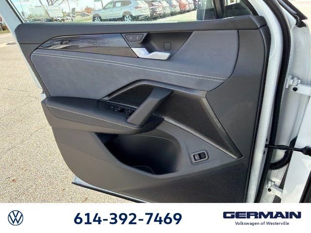 New 2026 Volkswagen Tiguan SE R-Line image 23