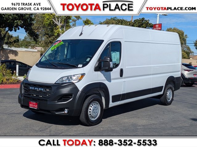 Used 2025 RAM ProMaster 2500 w/ Convenience Group image 1