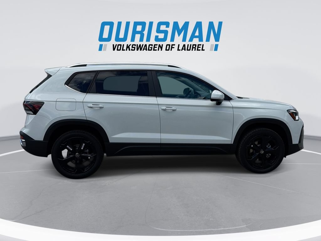 New 2026 Volkswagen Taos SEL AWD/4WD image 9