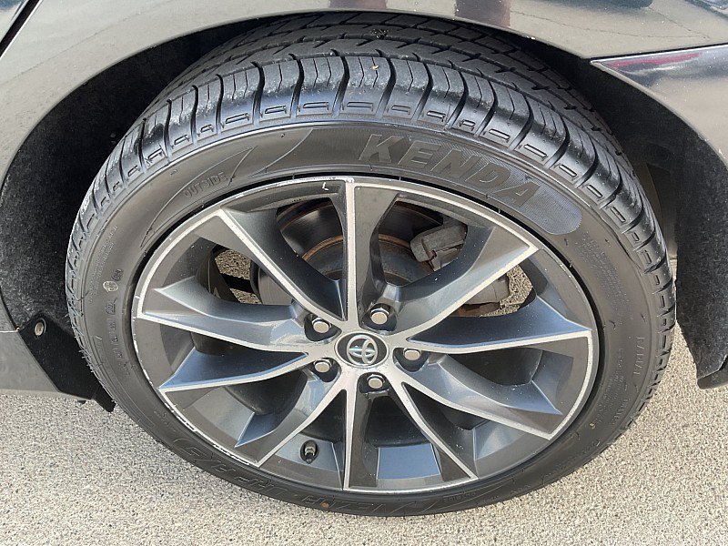 Used 2015 Toyota Camry XSE w/ Advanced Technology Package FWD image 10