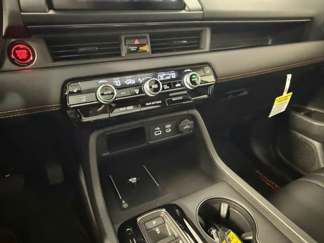 Used 2025 Honda Pilot TrailSport image 20