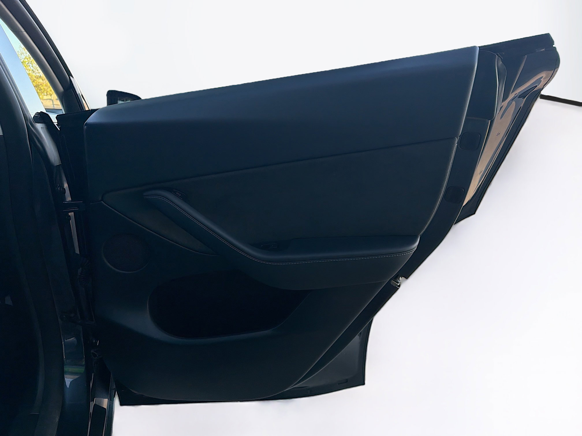 Used 2024 Tesla Model Y Long Range image 30