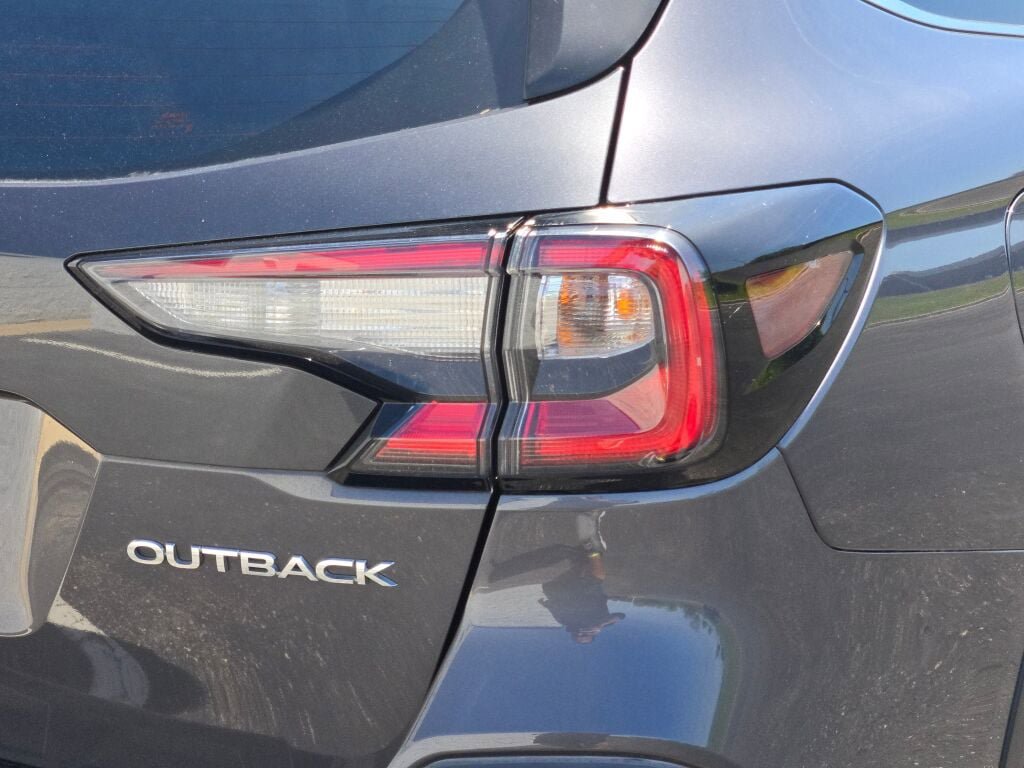Used 2020 Subaru Outback w/ Popular Package #1 AWD/4WD image 11