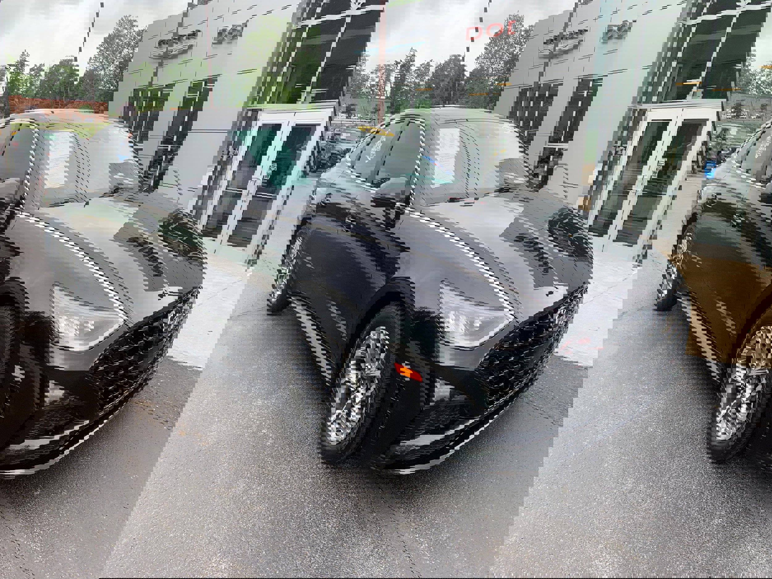 Used 2022 Hyundai Sonata SEL w/ Preferred Accessory Package image 2