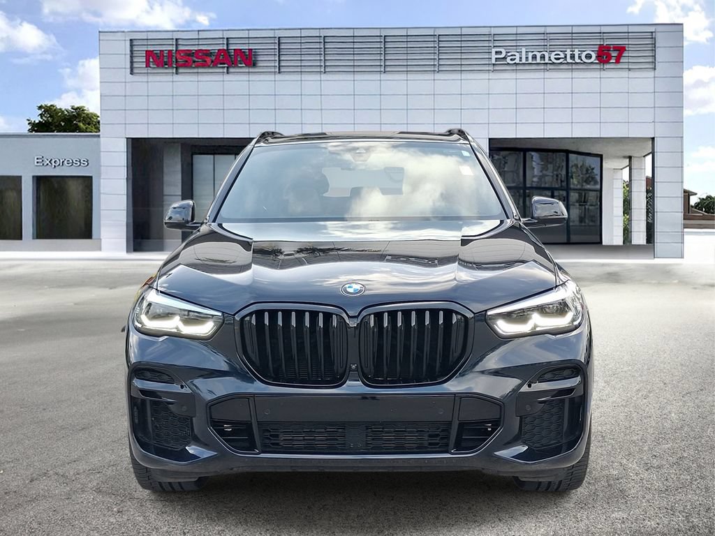 Used 2023 BMW X5 xDrive40i w/ M Sport Package AWD/4WD image 2