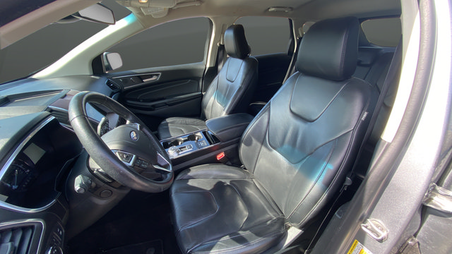 Used 2020 Ford Edge Titanium AWD/4WD image 9