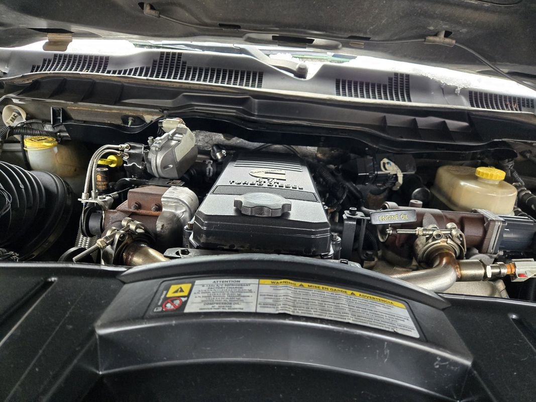 Used 2012 RAM 2500 Laramie w/ Cold Weather Group image 27