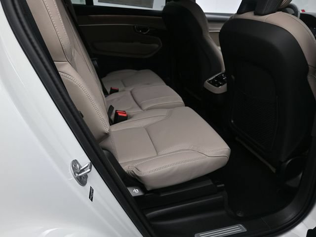 Certified 2026 Volvo XC90 B6 Ultra AWD/4WD image 28