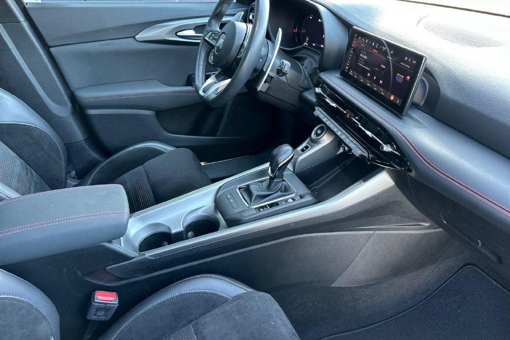 Used 2024 Dodge Hornet R/T Plus AWD/4WD image 16