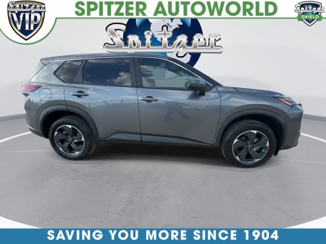 Used 2024 Nissan Rogue SV image 10