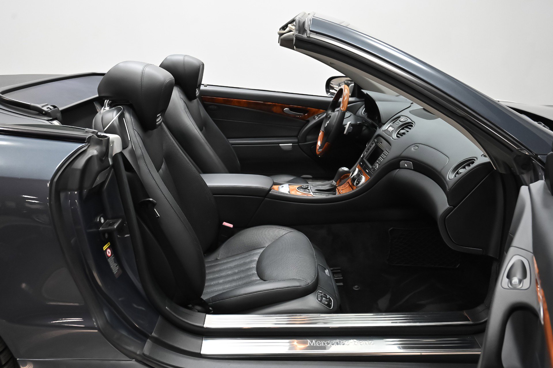 Used 2009 Mercedes-Benz SL 550 image 30