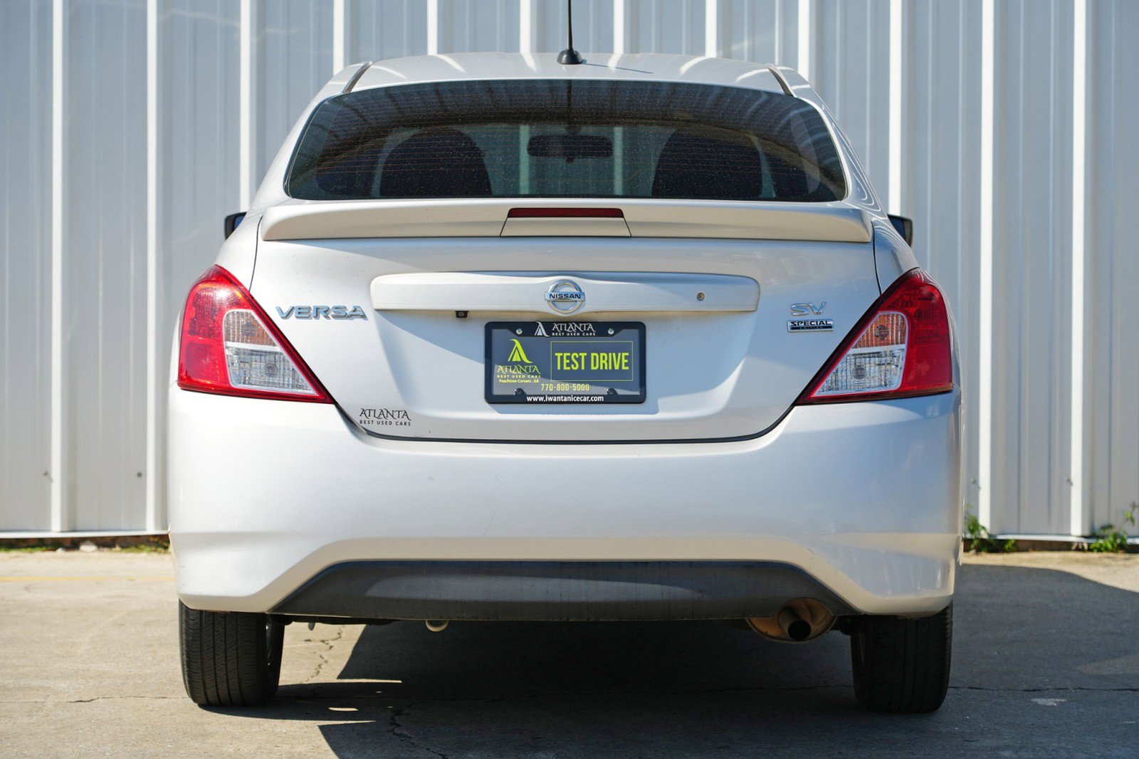 Used 2018 Nissan Versa SV w/ SV Special Edition Package image 9