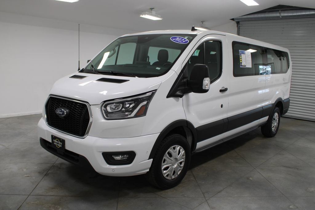 Used 2023 Ford Transit 350 XLT image 4