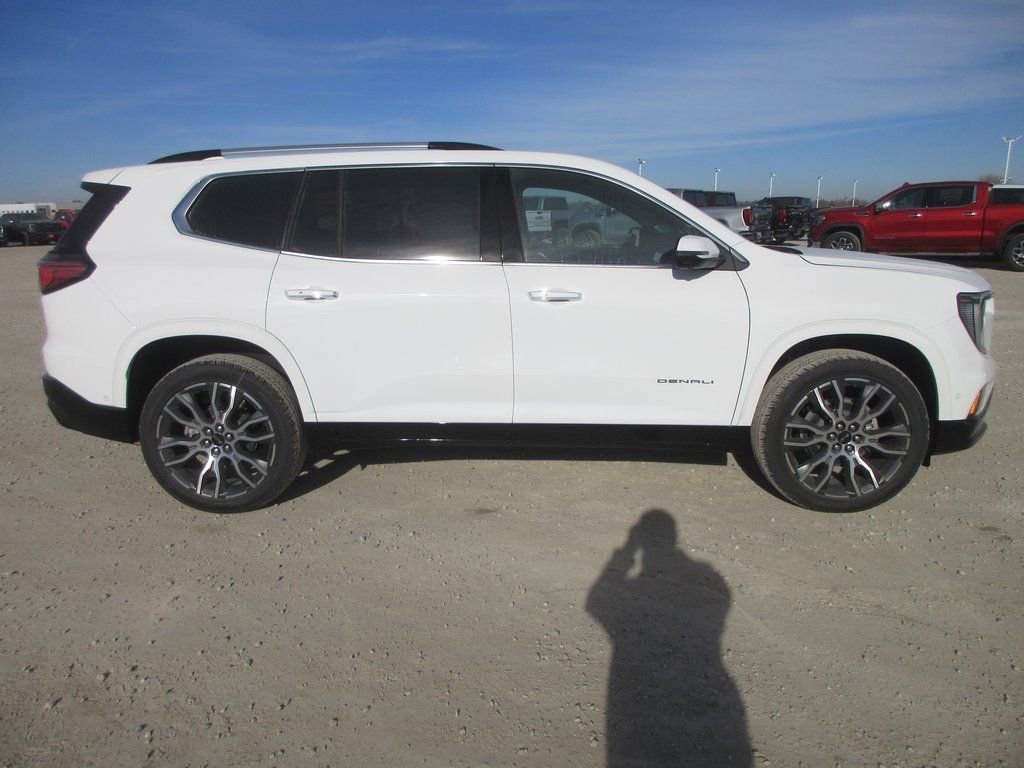 New 2026 GMC Acadia Denali Ultimate image 3