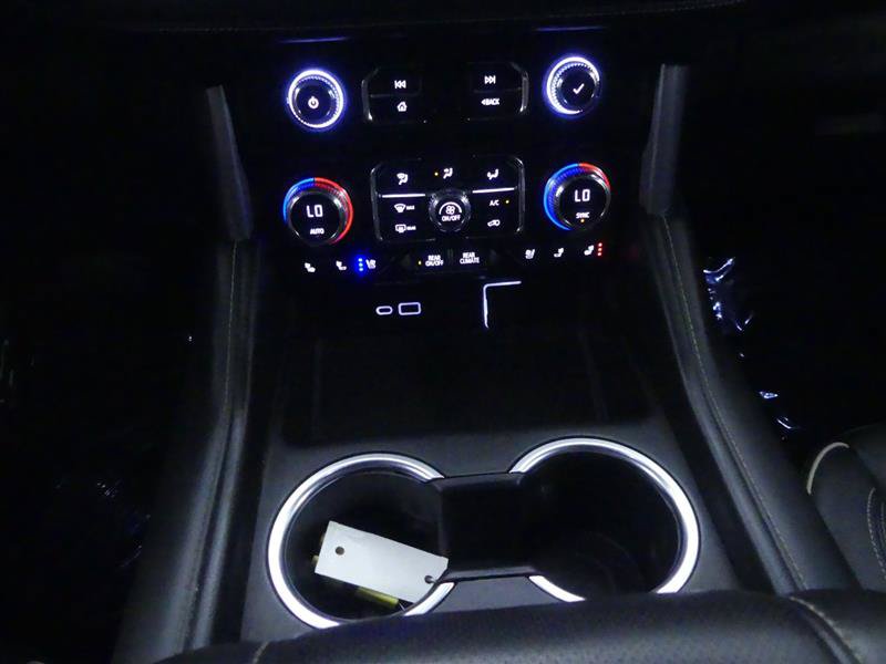 Used 2021 GMC Yukon XL SLT AWD/4WD image 17