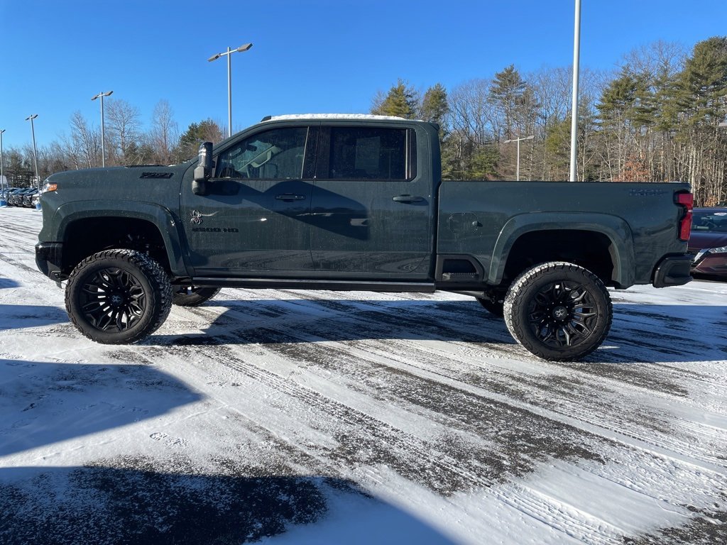 Used 2025 Chevrolet Silverado 2500 LTZ w/ Trail Boss Package image 3