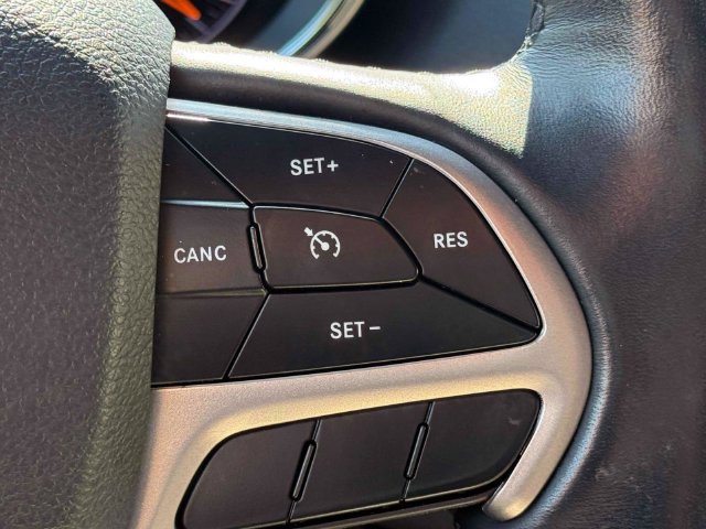 Certified 2021 Jeep Grand Cherokee Limited AWD/4WD image 25