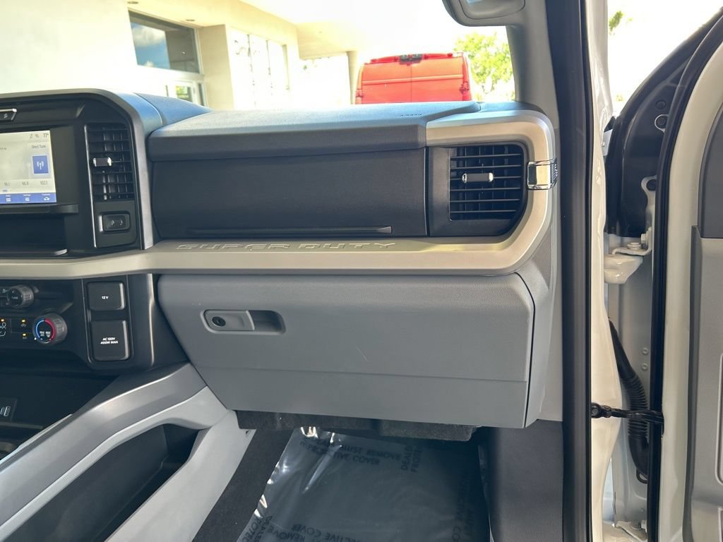 Used 2025 Ford F350 XLT w/ FX4 Off-Road Package AWD/4WD image 29