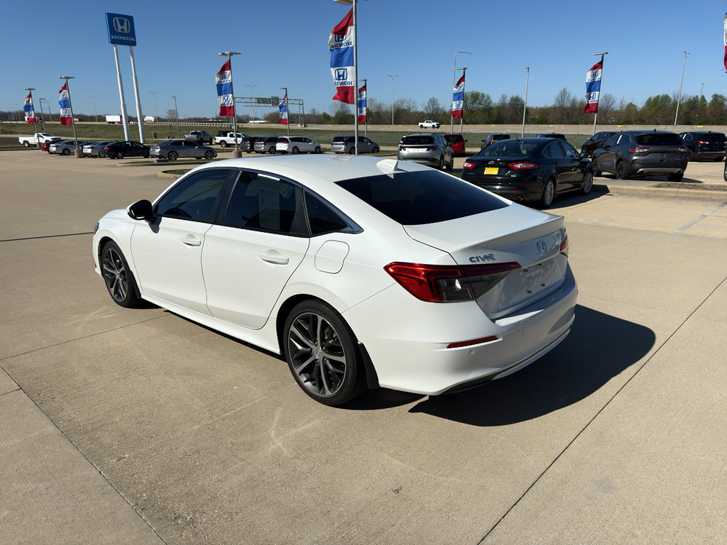 Used 2023 Honda Civic Touring image 7