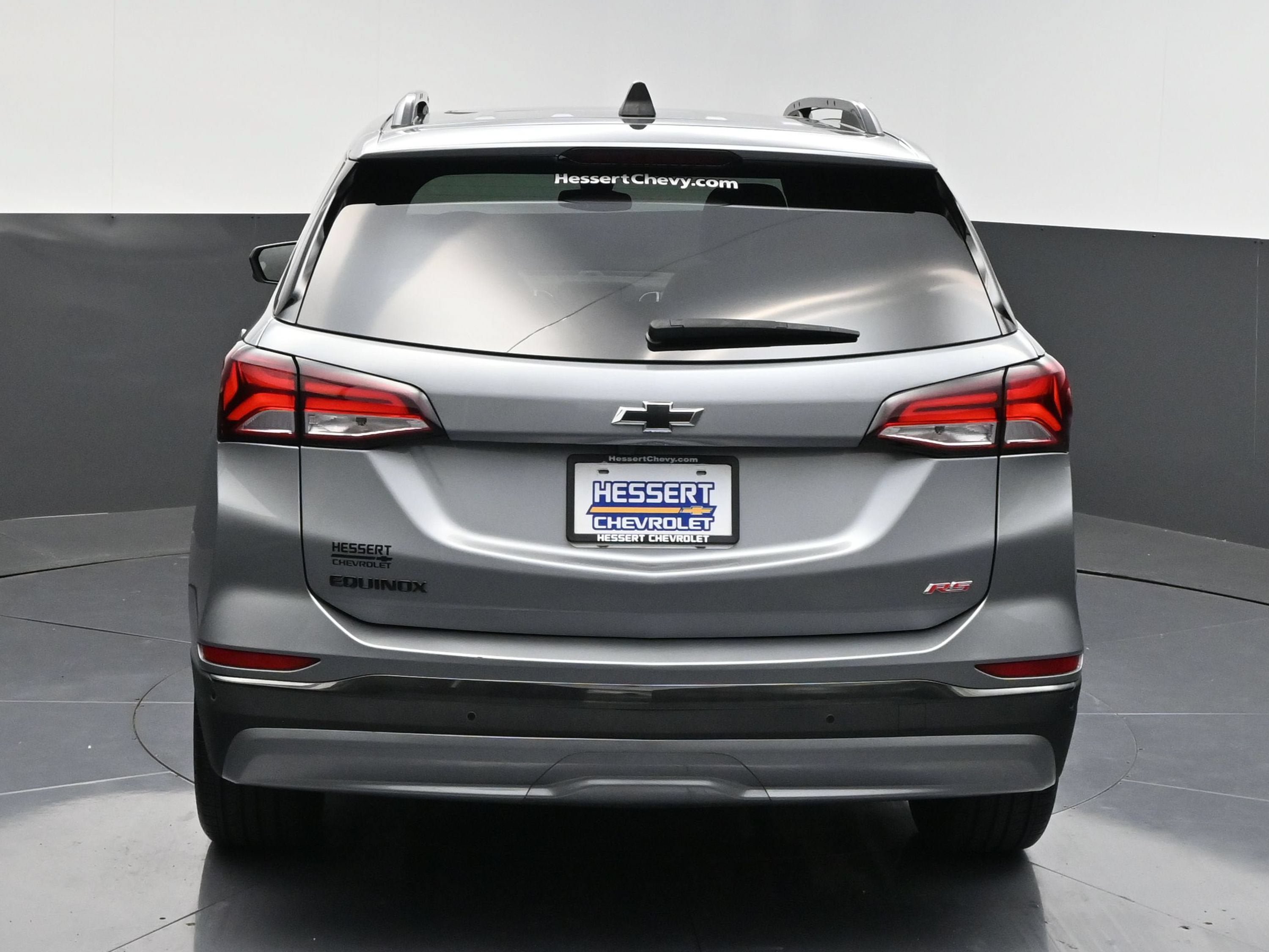 Certified 2023 Chevrolet Equinox RS FWD image 6