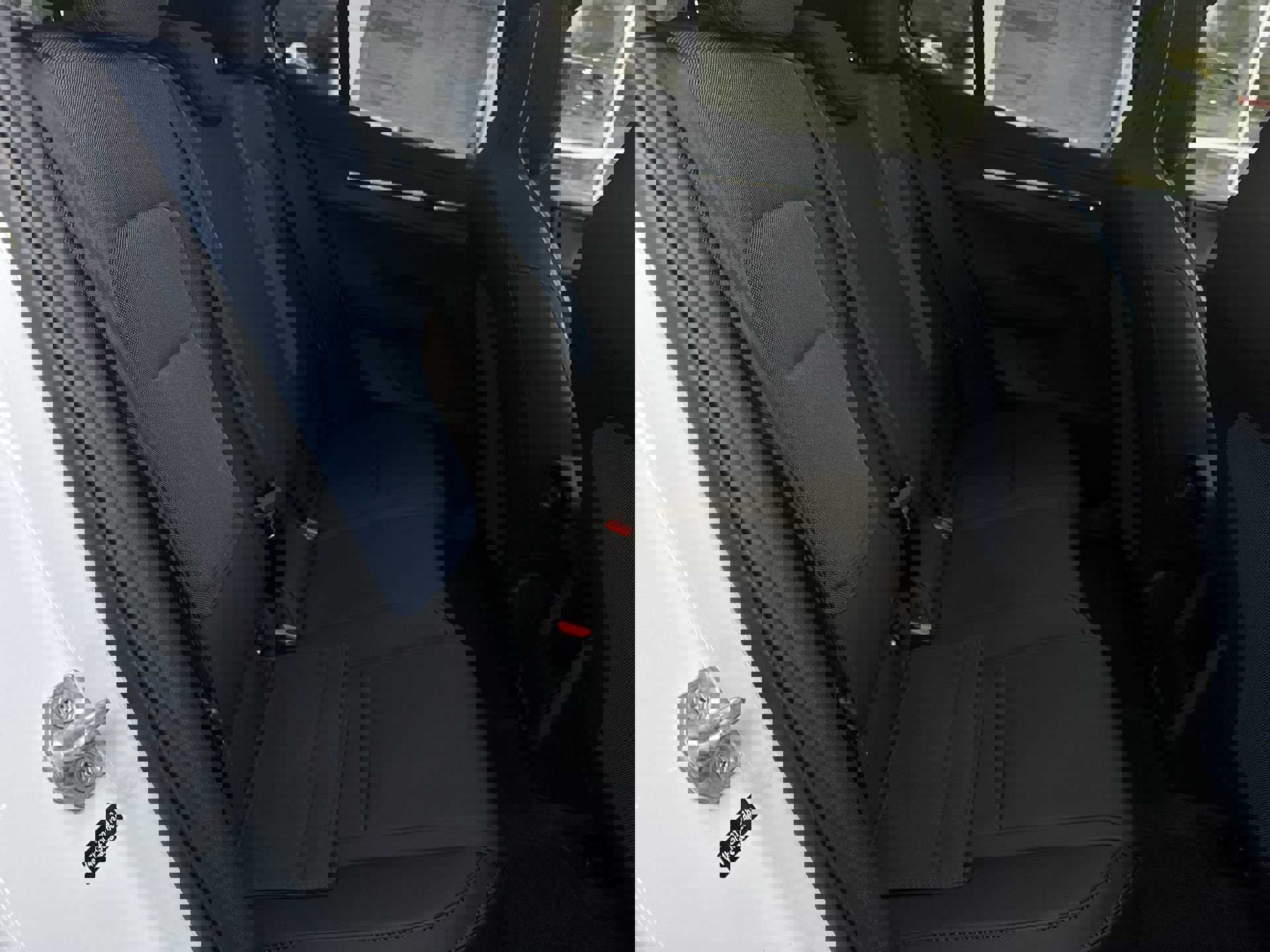 New 2026 Volvo EX30 Cross Country Ultra image 28