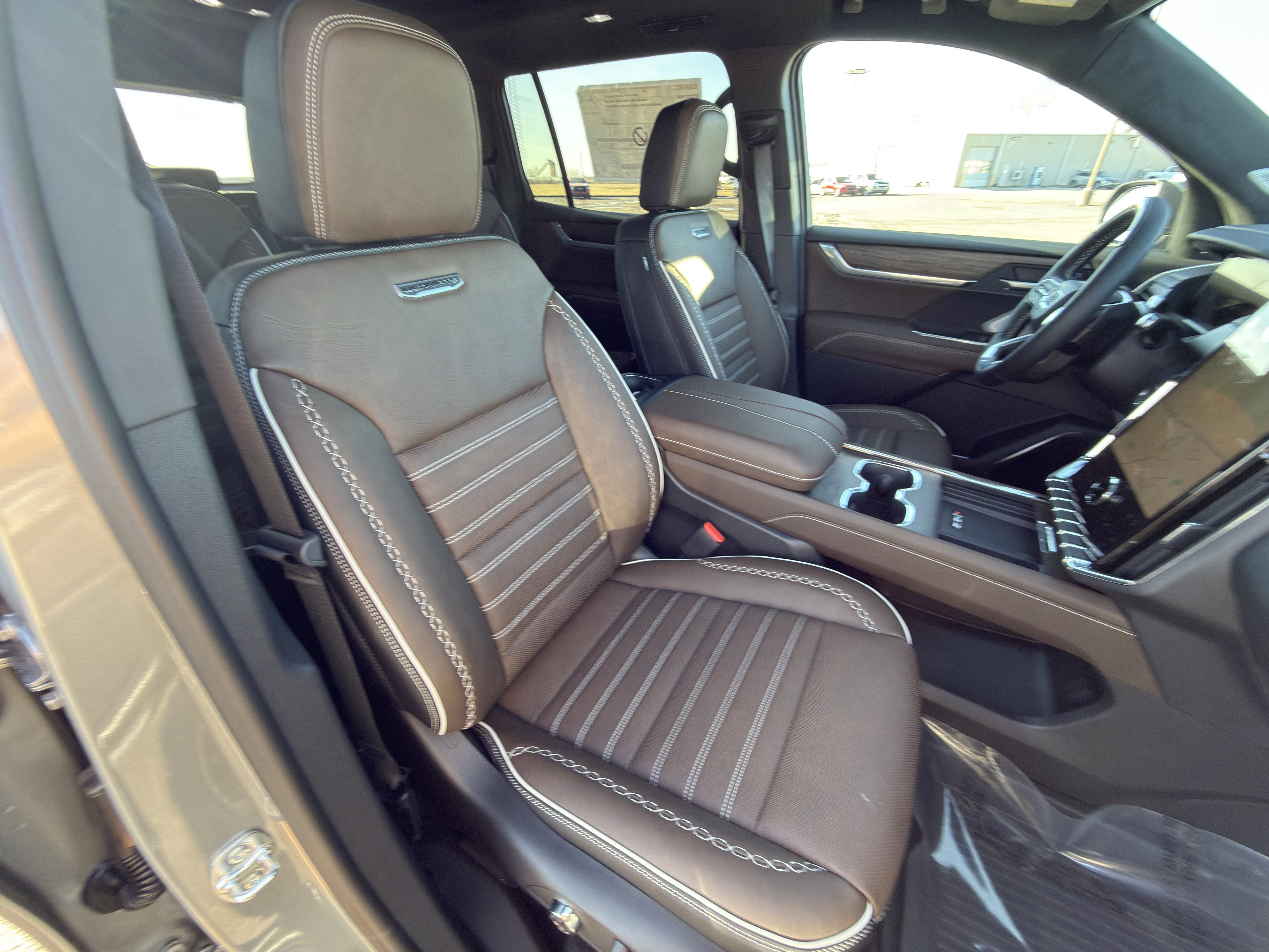 New 2026 GMC Acadia Denali Ultimate w/ LPO, Floor Liner Package image 15