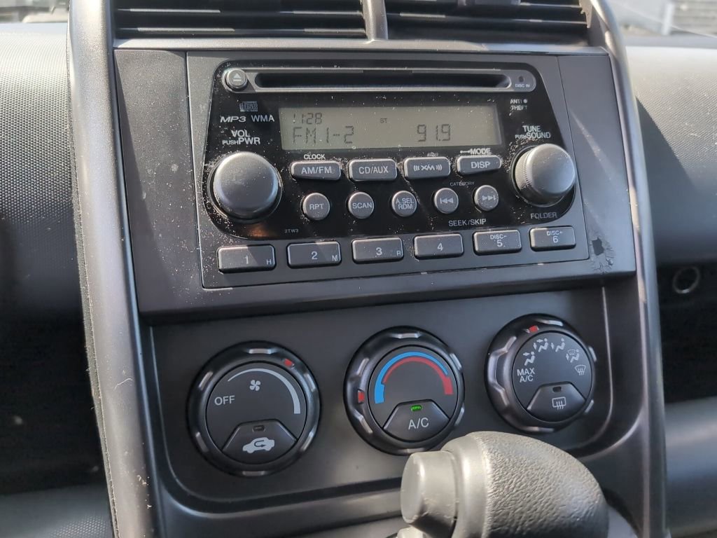 Used 2005 Honda Element EX image 11