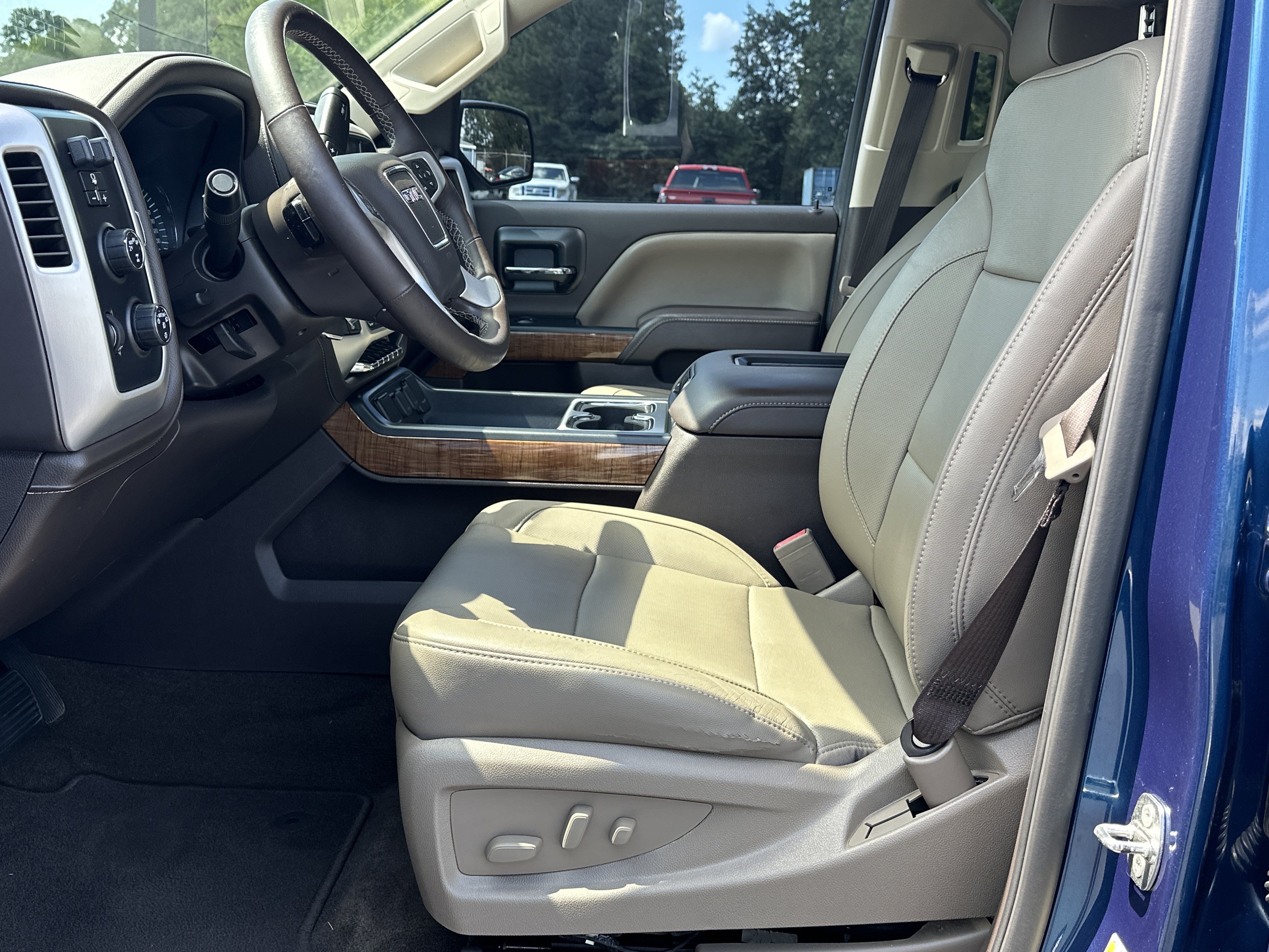 Used 2017 GMC Sierra 1500 SLT AWD/4WD image 9