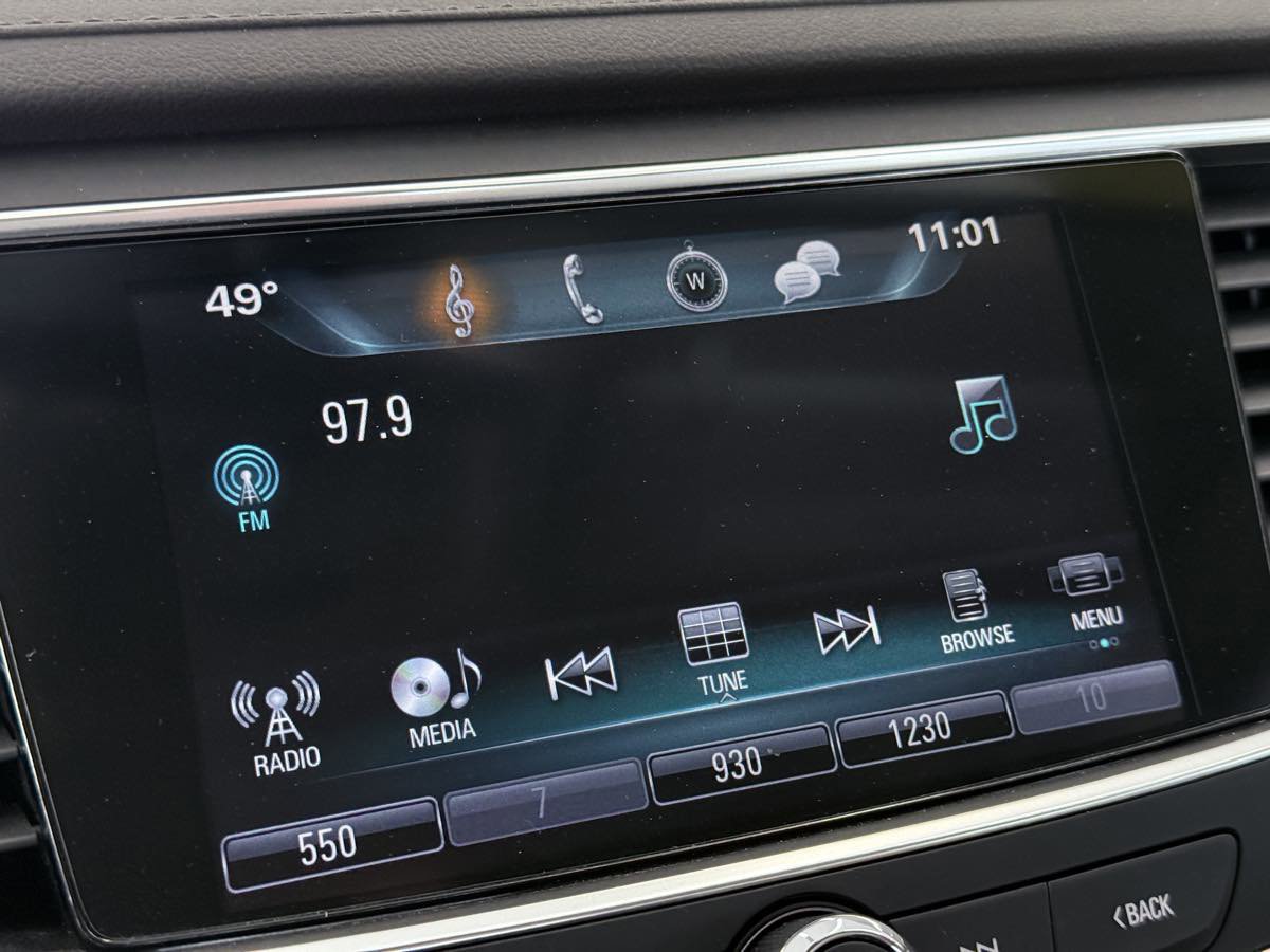 Used 2017 Buick LaCrosse Essence image 57