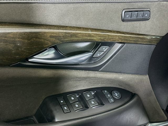 Used 2019 Cadillac Escalade Platinum image 18