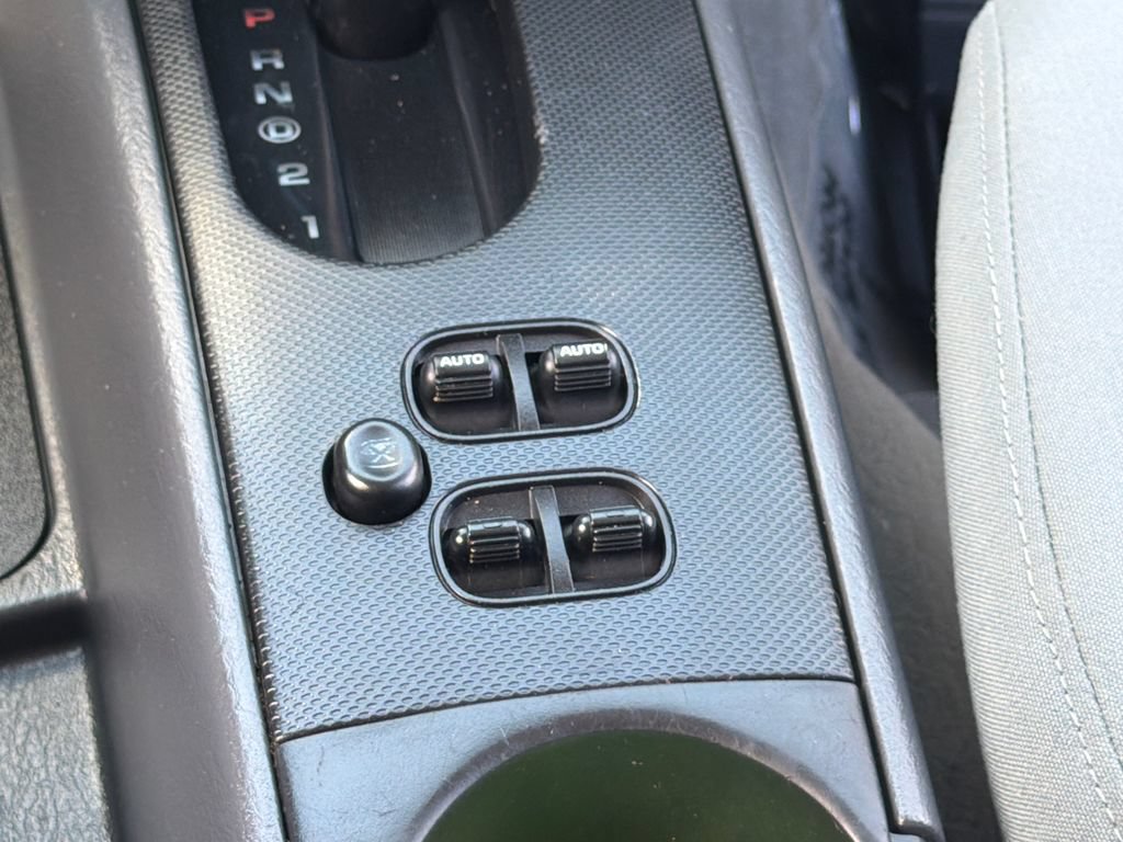 Used 2006 Jeep Liberty Sport RWD image 10