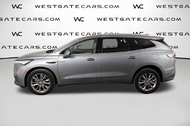 Used 2023 Buick Enclave Avenir w/ Avenir Technology Package FWD image 5