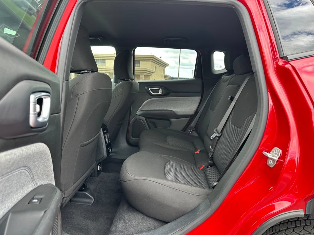 Used 2023 Jeep Compass Sport AWD/4WD image 11