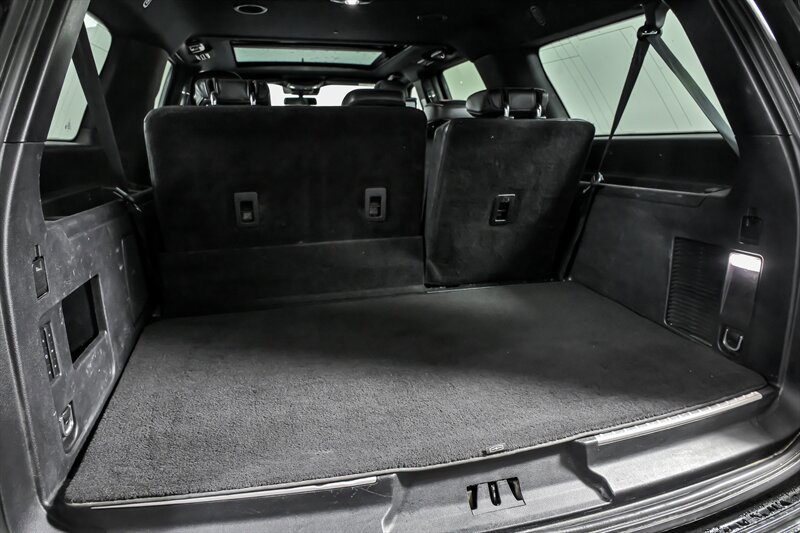 Used 2018 Lincoln Navigator L Reserve w/ Technology Package AWD/4WD image 12