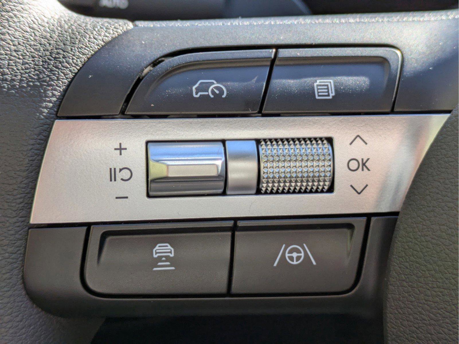 New 2026 Hyundai Tucson SE image 25