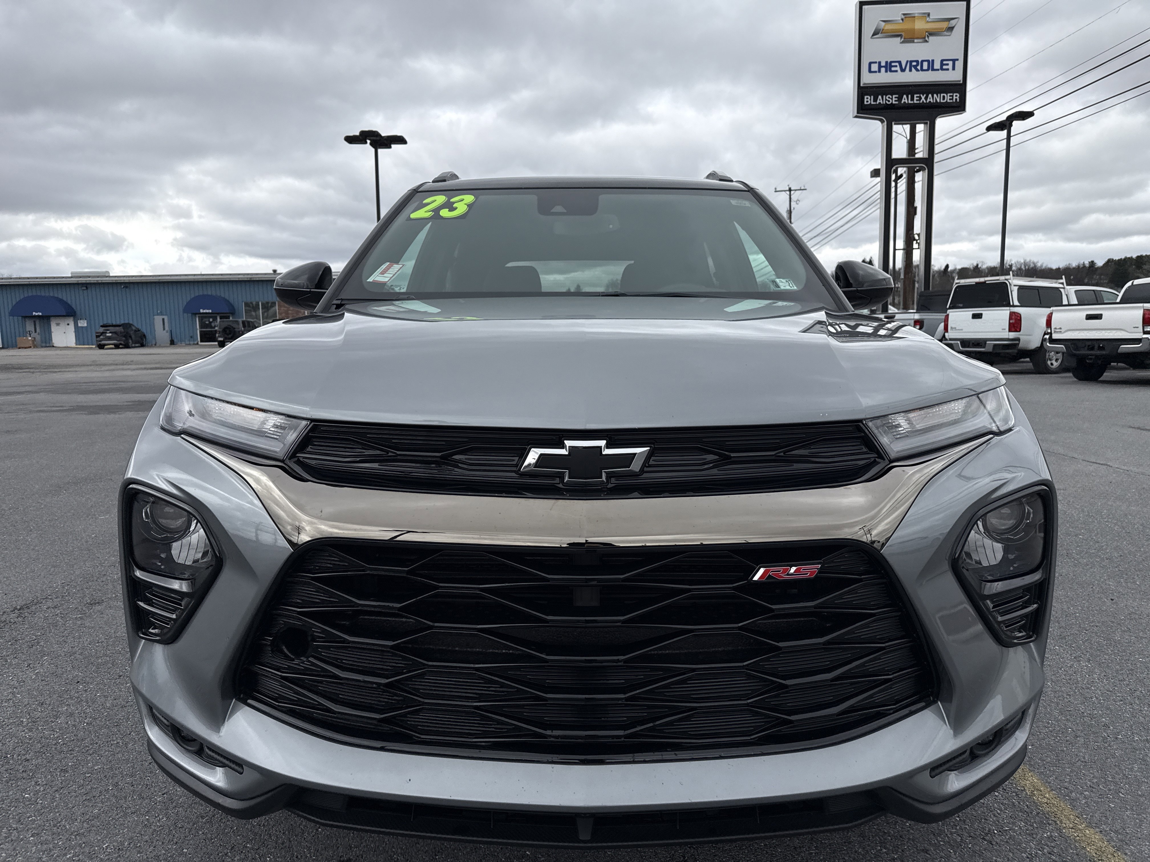 Used 2023 Chevrolet TrailBlazer RS w/ Convenience Package image 9