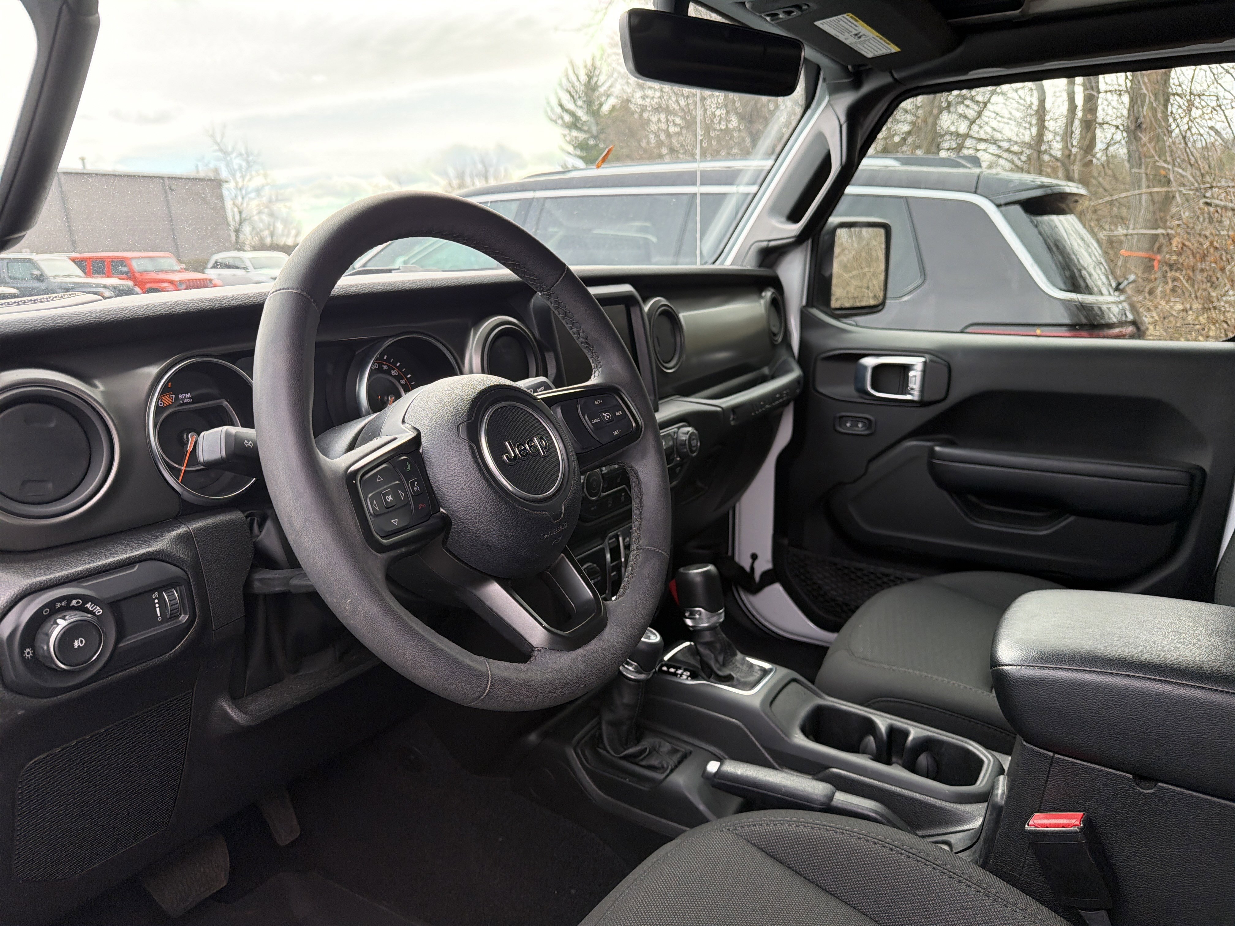 Certified 2023 Jeep Wrangler Willys AWD/4WD image 13