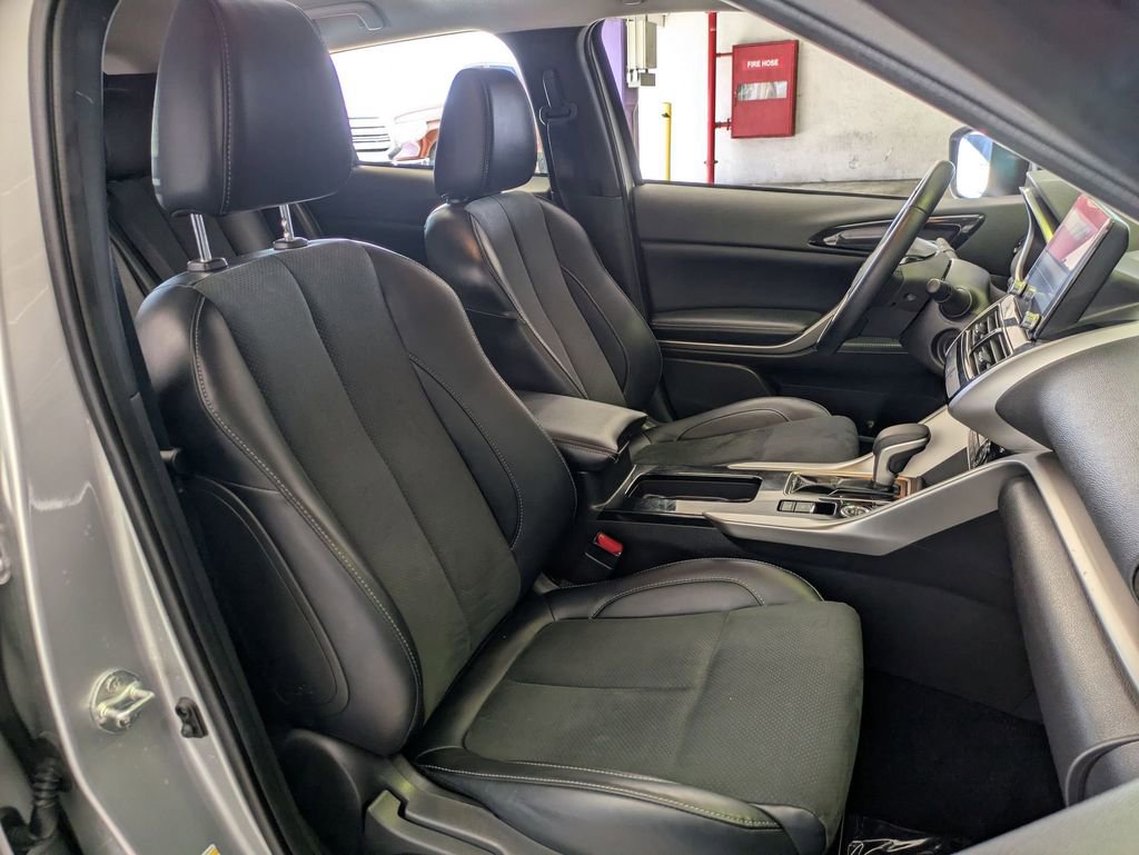 Used 2025 Mitsubishi Eclipse Cross AWD image 28