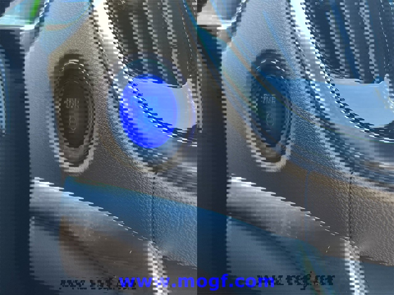 Used 2018 Chevrolet Volt Premier w/ Driver Confidence Package image 8