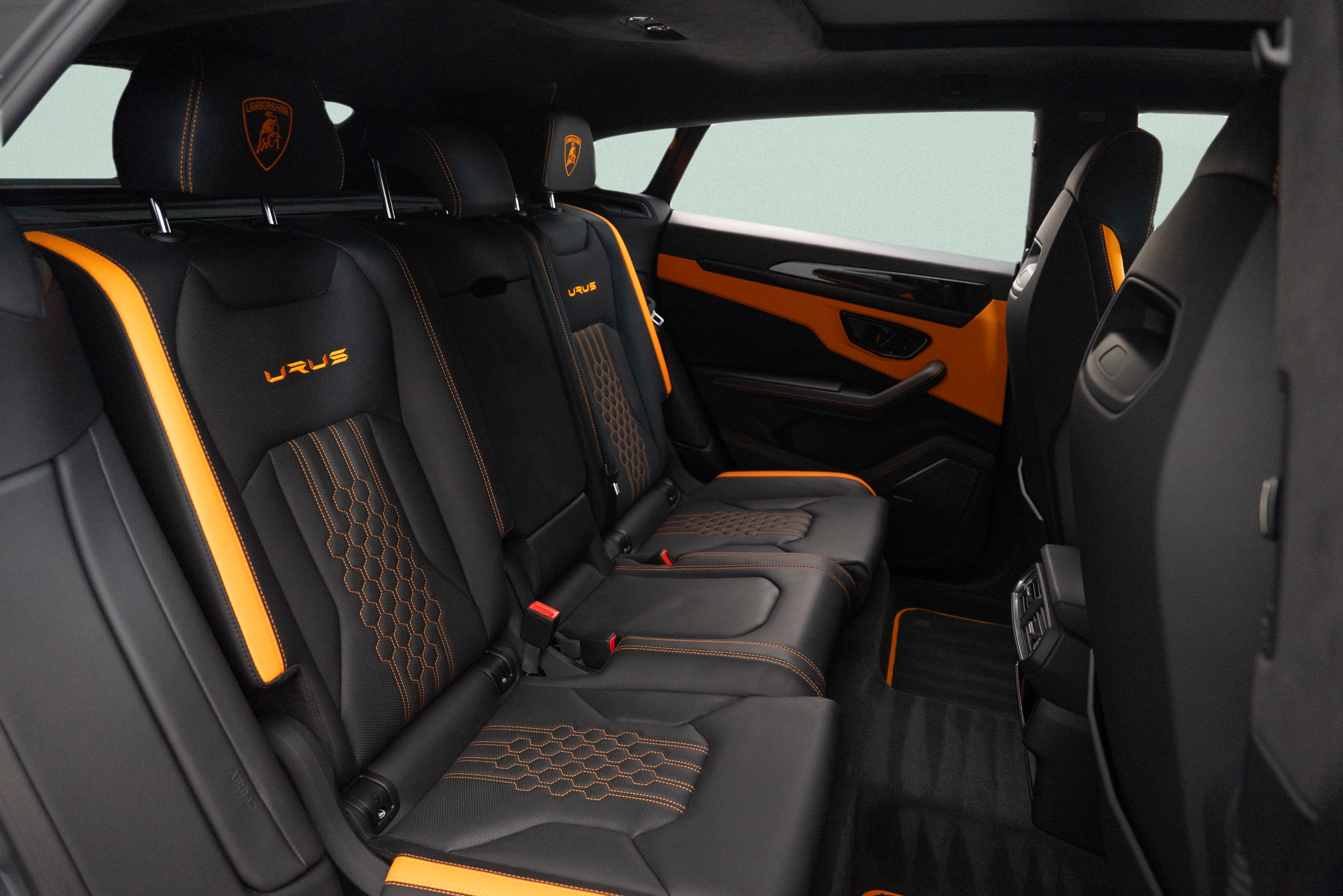 Used 2024 Lamborghini Urus S AWD/4WD image 13