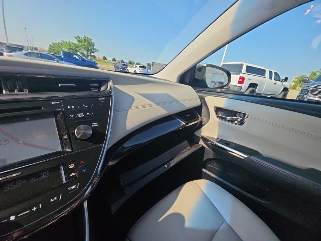 Used 2015 Toyota Avalon XLE Touring FWD image 22