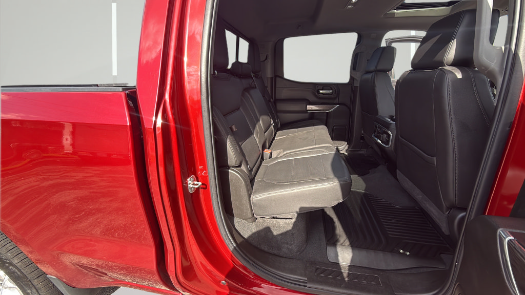 Used 2021 Chevrolet Silverado 1500 LTZ w/ LTZ Premium Package AWD/4WD image 30