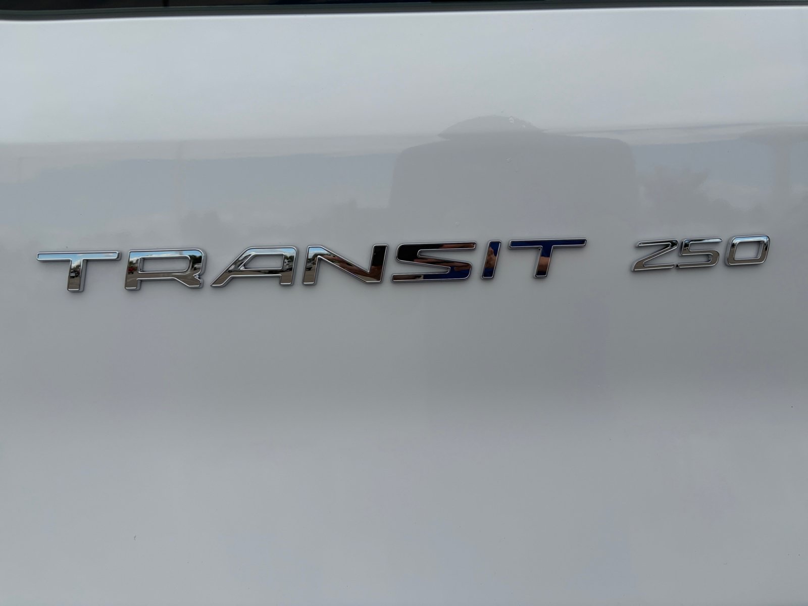 Used 2025 Ford Transit 250 Low Roof w/ Exterior Upgrade Package RWD image 34