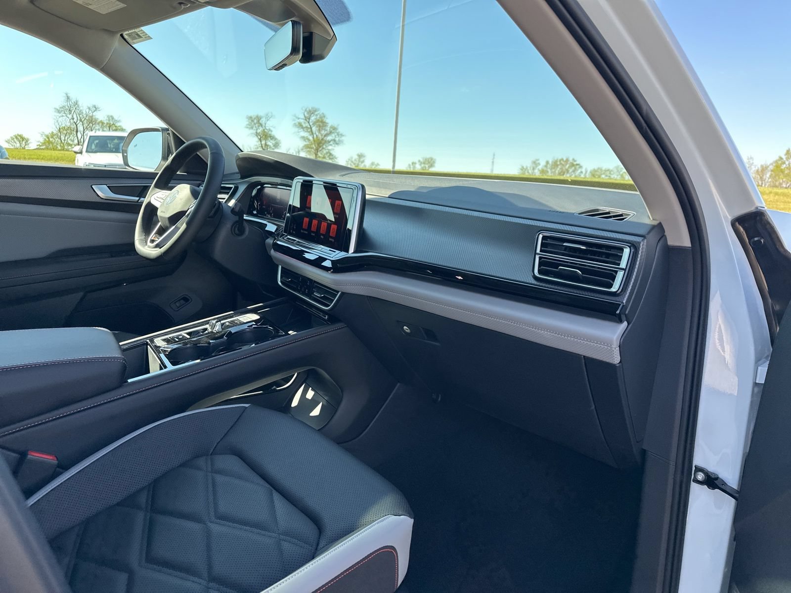 New 2026 Volkswagen Atlas Peak Edition AWD/4WD image 38