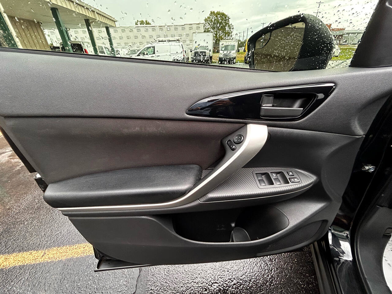 Used 2020 Mitsubishi Eclipse Cross ES image 17