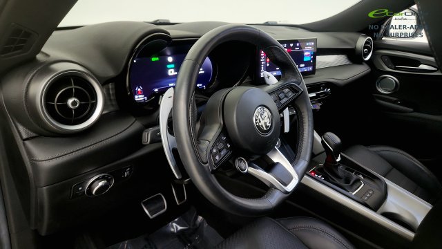 Used 2024 Alfa Romeo Tonale Veloce AWD/4WD image 45