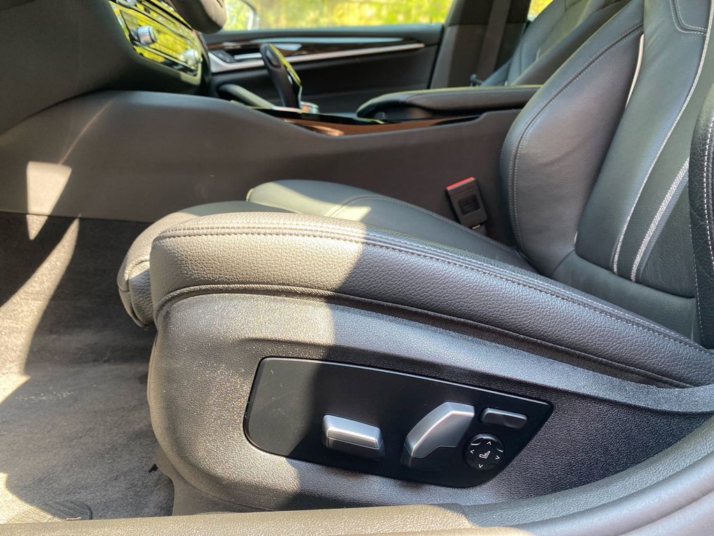 Used 2019 BMW 540i xDrive w/ Premium Package AWD/4WD image 35