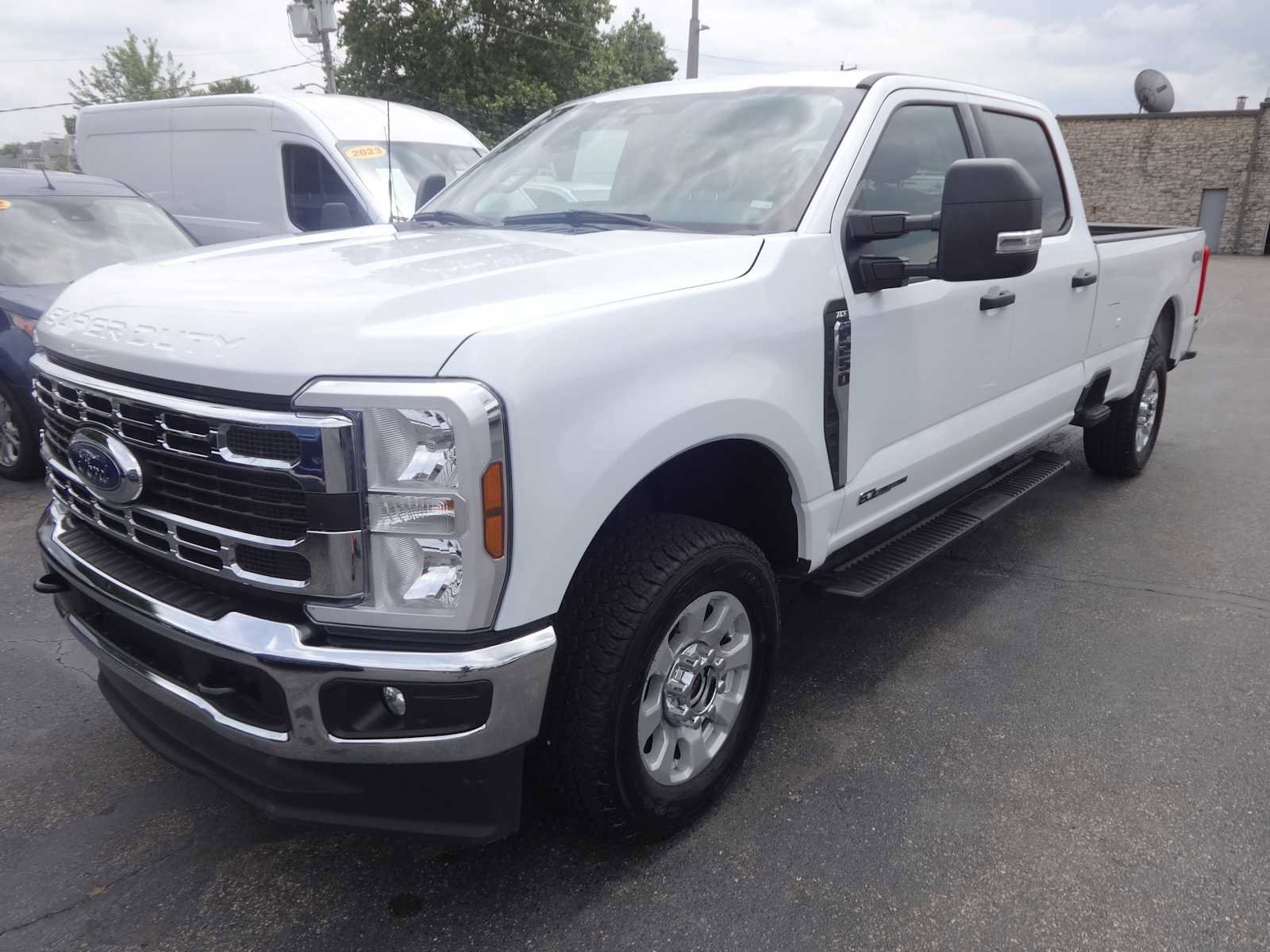 Used 2024 Ford F250 XLT image 3