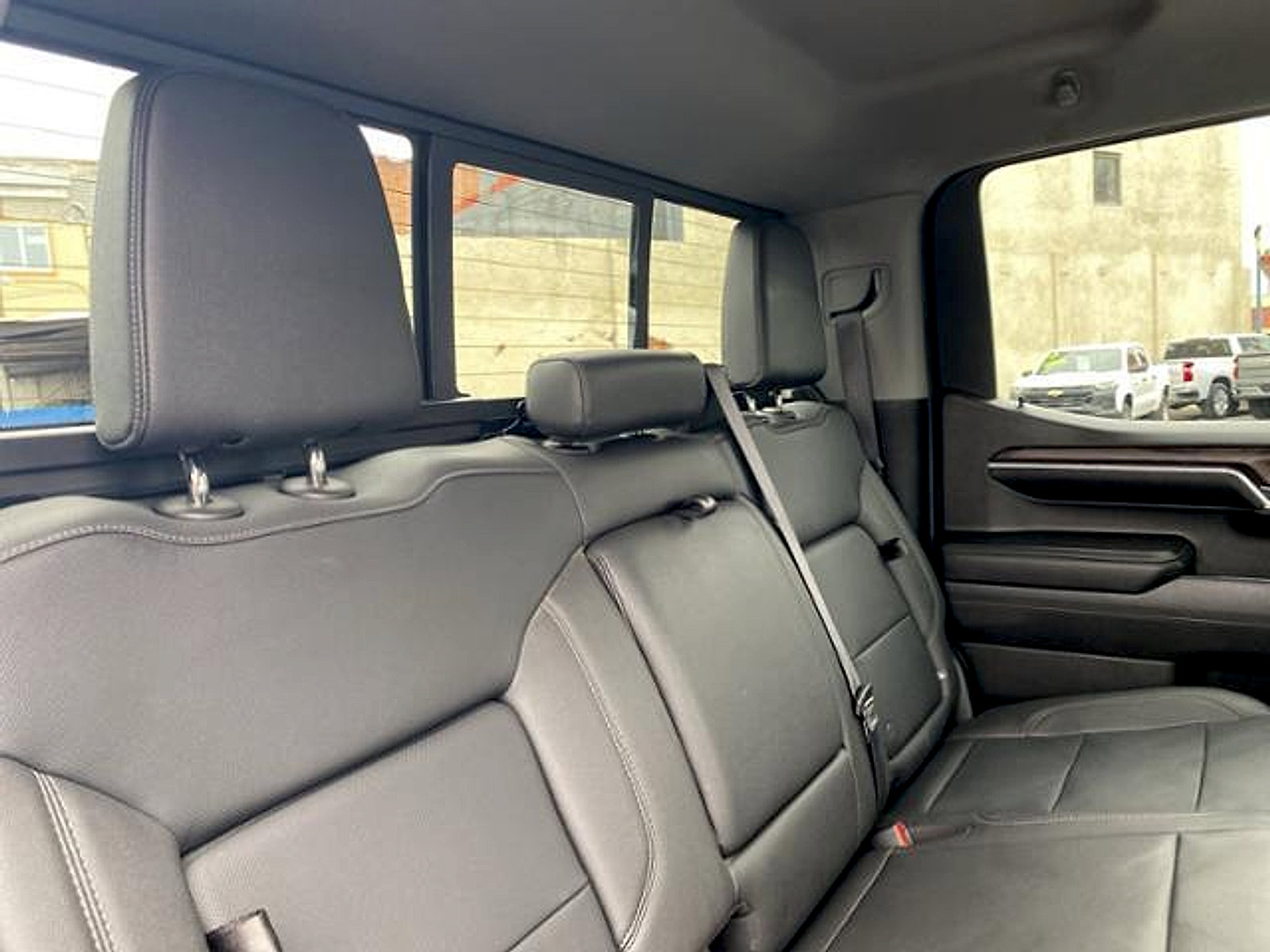 Used 2022 GMC Sierra 1500 SLT w/ SLT Premium Plus Package AWD/4WD image 22