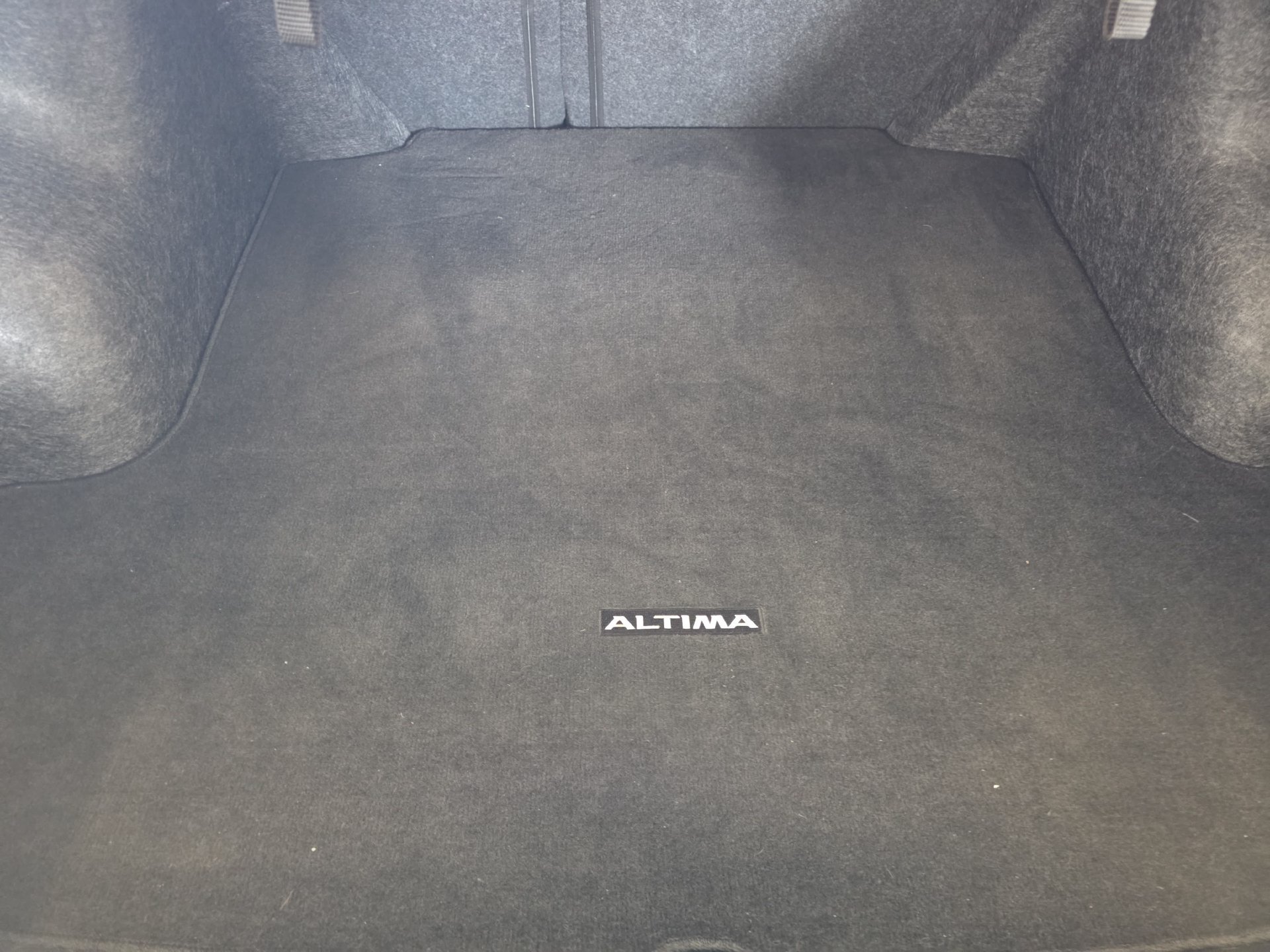 Used 2023 Nissan Altima 2.5 SV FWD image 12